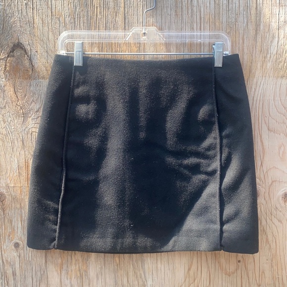 Joe Fresh Black Wool Blend Mini Skirt - Picture 1 of 4